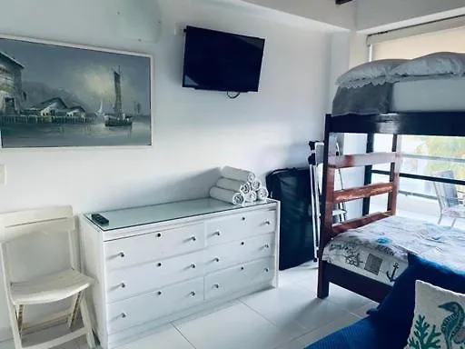 Edificio Bay Point Apto 402 Punta Hansa San Andrés 0*,